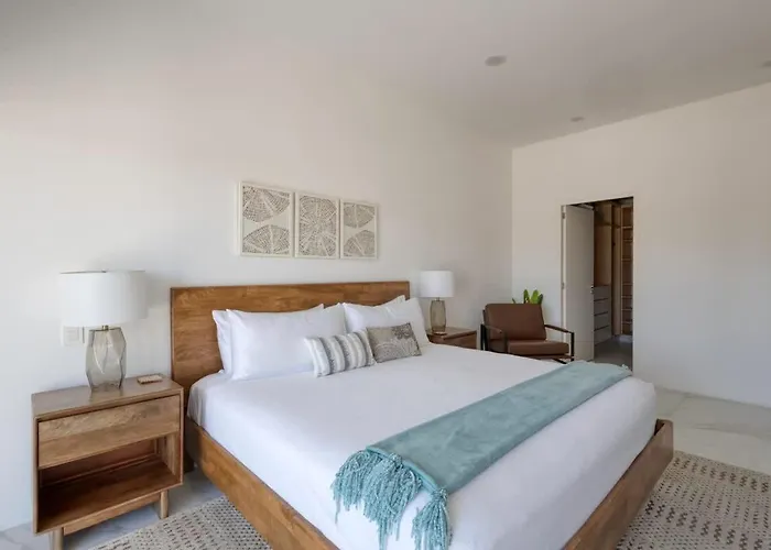 Modern Near Medano Apartment Cabo San Lucas